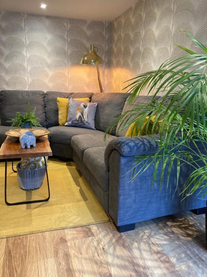 Streamside Apartments Yeovil Luaran gambar